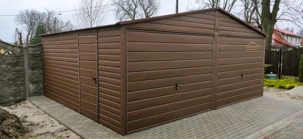 Blechgarage 6m x 5m in der Farbe Holzoptik dunkle Walnuss mit Schwingtoren, Satteldach – Bild 2