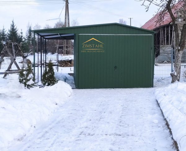 Blechgarage 3m x 5m in der Farbe Militärgrün (BTX 6020) mit Schwingtor und Überdachung 1,50m x 5m, Satteldach – Bild 5