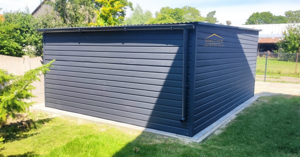 Blechgarage 4,50 m  x 5 m in der Farbe Anthrazit (BTX 7016) mit Schwingtor,  Pultdach mit Neigung nach hinten – Bild 3